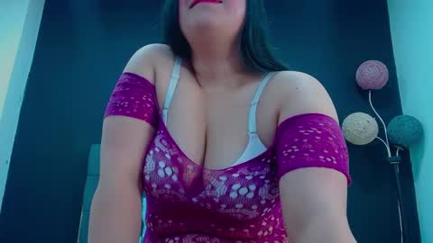 C A L L  M E  M I A  online show from September 2025 01:06:01 AM