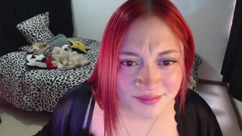 mia online show from May 2026 09:56:02 PM