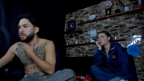 Snapshot of mia_and_vincentt chatting on March 2026 03:10:01 AM Mia and vincentt model indepent online show from March 2026 03:10:01 AM