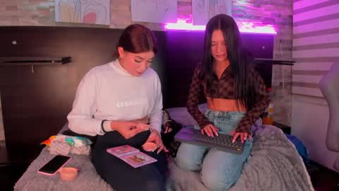 Snapshot of mia_as_ chatting on December 2024 02:09:02 AM Mia online show from December 2024 02:09:02 AM