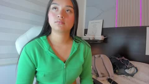Snapshot of mia_as_ chatting on February 2025 10:48:02 PM Mia online show from February 2025 10:48:02 PM