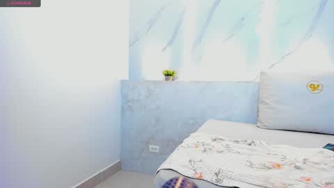 Snapshot of mia_becke chatting on December 2024 02:42:01 PM Mia online show from December 2024 02:42:01 PM