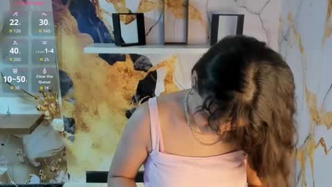 Mia online show from February 2026 07:06:02 PM