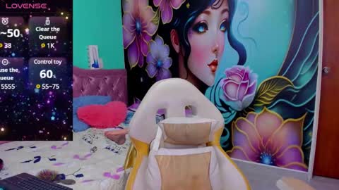 Snapshot of mia_bigtits_17 chatting on February 2025 02:37:01 PM Mia online show from February 2025 02:37:01 PM