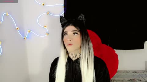 mia califa online show from May 2026 04:19:01 AM