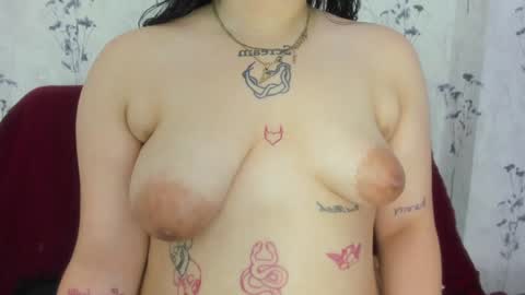 Snapshot of mia_candy_0 chatting on December 2024 03:30:02 PM Mia online show from December 2024 03:30:02 PM
