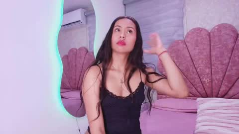 Mia  online show from April 2026 03:10:01 AM