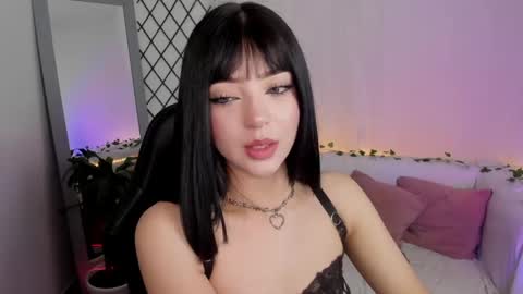 mia_collins_b online show from June 2026 07:38:02 PM