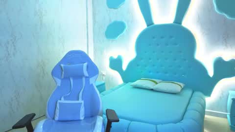 Mia Cuttee online show from November 2025 04:02:02 AM