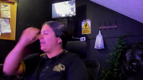 Snapshot of mia_daniela_ chatting on November 2025 05:07:02 AM Mia daniela online show from November 2025 05:07:02 AM