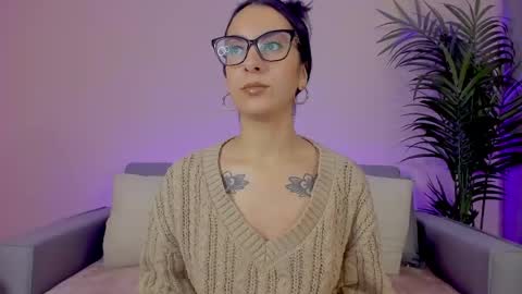 Sarah Luna online show from May 2026 12:12:01 PM