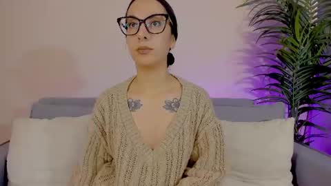 Sarah Luna online show from June 2026 01:35:01 PM