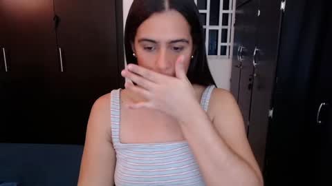 Mia online show from December 2024 02:42:02 AM