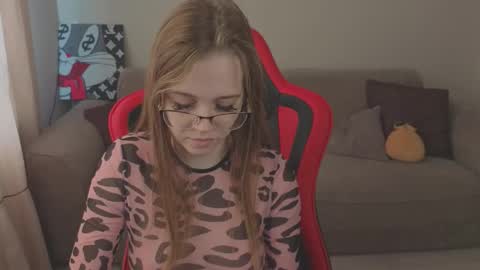 Snapshot of mia_dixson chatting on October 2025 05:50:01 AM Mia online show from October 2025 05:50:01 AM