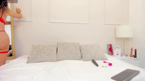 mia_dolcee online show from October 2025 11:54:02 AM