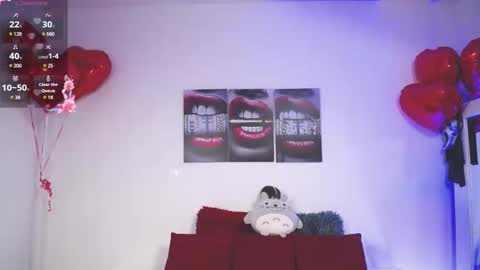 Mia online show from February 2025 11:09:02 PM