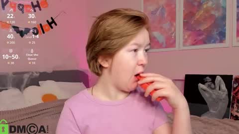 Mia online show from November 2025 02:25:01 AM