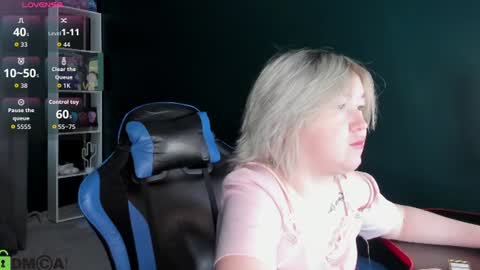 Mia online show from June 2026 04:37:01 AM