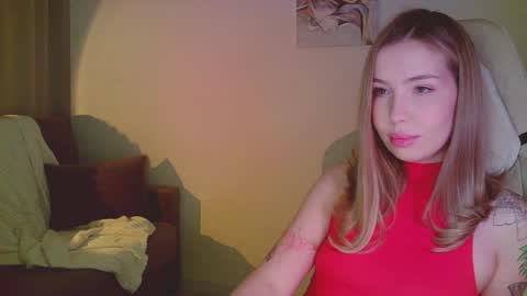 Mia online show from May 2026 05:54:01 PM