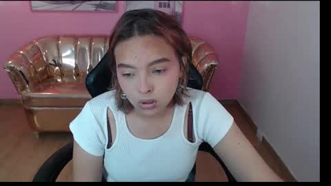 Mia online show from October 2025 12:31:01 PM