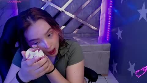 Mia online show from May 2026 01:17:01 PM