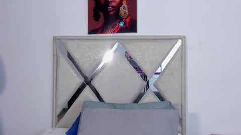 mia fox online show from October 2025 11:55:01 AM