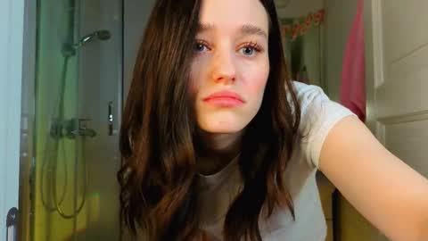 Snapshot of mia_g_ chatting on February 2025 05:37:01 AM Mia online show from February 2025 05:37:01 AM