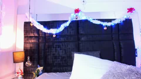Snapshot of mia_garcia2 chatting on December 2024 02:53:01 AM MIA online show from December 2024 02:53:01 AM
