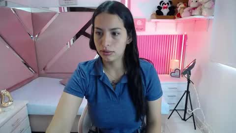 mia_garcia28 online show from May 2026 01:06:01 PM