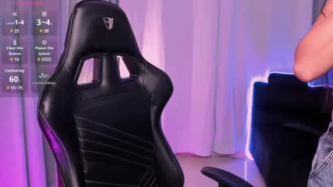 Snapshot of mia_gothzx chatting on January 2025 12:42:02 PM Mia online show from January 2025 12:42:02 PM