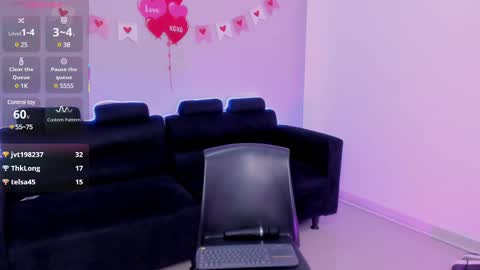 Snapshot of mia_gothzx chatting on February 2025 03:40:01 PM Mia online show from February 2025 03:40:01 PM