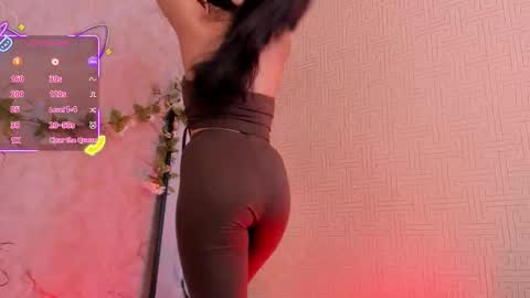 Snapshot of mia_gothzx chatting on September 2025 12:43:01 PM Mia online show from September 2025 12:43:01 PM