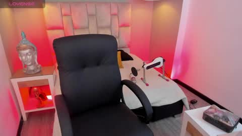 Val  online show from April 2026 08:26:01 PM