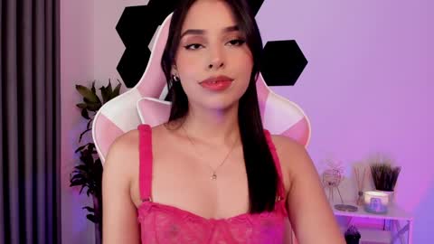 Lau  online show from February 2025 05:51:02 AM