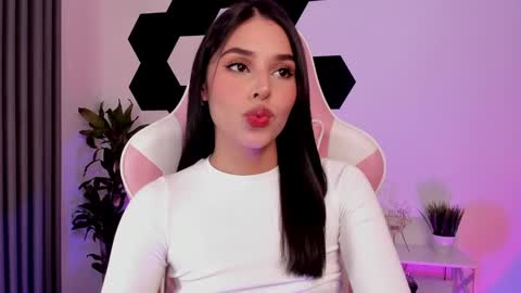 Lau  online show from February 2025 06:20:01 AM