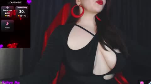 Snapshot of mia_joy8 chatting on November 2025 08:09:02 PM MiaJoy online show from November 2025 08:09:02 PM