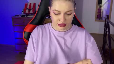 Snapshot of mia_kamp chatting on October 2025 08:53:02 PM Mia online show from October 2025 08:53:02 PM