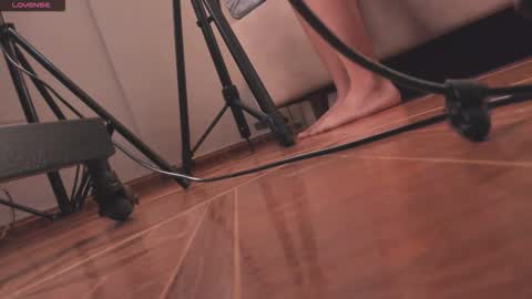 Snapshot of mia_kisses2 chatting on October 2025 03:28:01 AM Mia online show from October 2025 03:28:01 AM