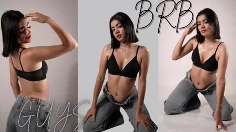 Snapshot of mia_kisses2 chatting on October 2025 02:56:01 AM Mia online show from October 2025 02:56:01 AM