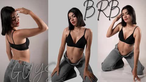 Mia online show from December 2025 02:17:02 AM