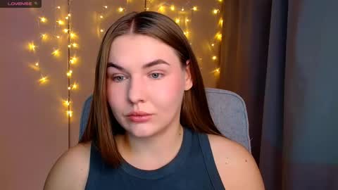 mia_lemm online show from September 2025 08:40:01 AM