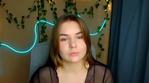 mia_lemm online show from March 2026 06:54:02 AM