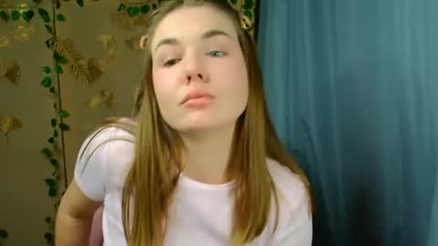 mia_lemm online show from June 2026 08:29:02 AM