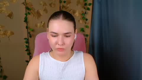 mia_lemm online show from June 2026 06:05:02 AM