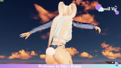 Mia online show from April 2026 05:58:01 PM