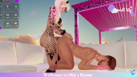 Mia online show from August 2026 09:23:02 AM