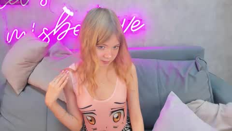 Minnie online show from November 2025 09:19:02 AM