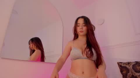 Snapshot of mia_lombana chatting on November 2025 08:25:02 PM mia_lombana online show from November 2025 08:25:02 PM