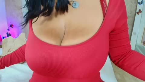 MIALOPEZ      .     Y      .      online show from June 2026 06:19:02 PM