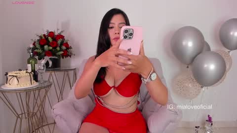 Snapshot of mia_love__ chatting on January 2025 11:34:01 PM MIA LOVE online show from January 2025 11:34:01 PM